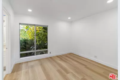 975 Valley Vista Dr, Camarillo, CA 93010 - Photo 7