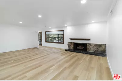 975 Valley Vista Dr, Camarillo, CA 93010 - Photo 5