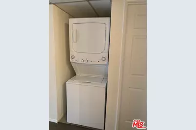 4353 Coldwater Canyon Ave #305, Studio City, CA 91604 - Photo 11