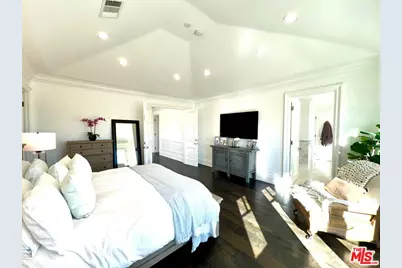 10338 Keswick Ave, Los Angeles, CA 90064 - Photo 25