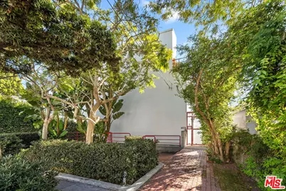 654 Pier Ave #C, Santa Monica, CA 90405 - Photo 15