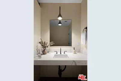 1011 N Ogden Dr #101, West Hollywood, CA 90046 - Photo 7