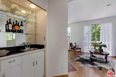 820 California Ave #201, Santa Monica, CA 90403 - Photo 9