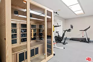 15042 Valleyheart Dr, Sherman Oaks, CA 91403 - Photo 27