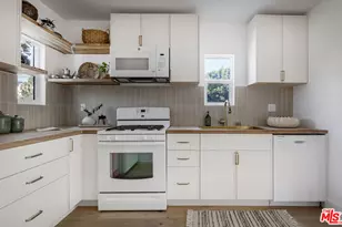 1201 Douglas St, Los Angeles, CA 90026 - Photo 9