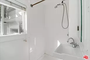 109 Dudley Ave, Venice, CA 90291 - Photo 13