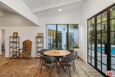 13019 Sky Valley Rd, Los Angeles, CA 90049 - Photo 11