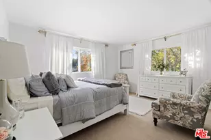 9767 Apricot Ln, Beverly Hills, CA 90210 - Photo 21