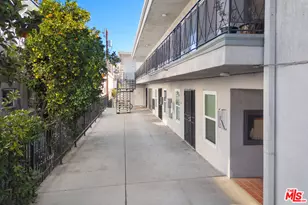 406 S St Andrews Pl, Los Angeles, CA 90020 - Photo 5