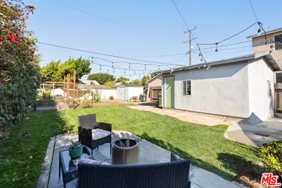 341 E 64th St, Los Angeles, CA 90003 - Photo 19
