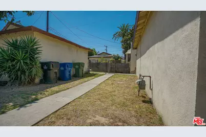 3847 W 110th St, Inglewood, CA 90303 - Photo 15