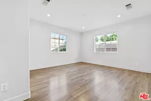 10823 Cantara St, Los Angeles, CA 91352 - Photo 49