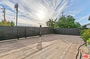 10823 Cantara St, Los Angeles, CA 91352 - Photo 29