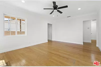 10823 Cantara St, Los Angeles, CA 91352 - Photo 9