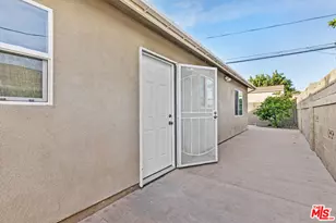 10823 Cantara St, Los Angeles, CA 91352 - Photo 33