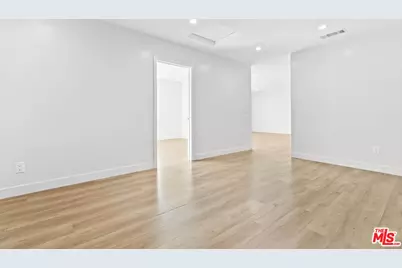 10823 Cantara St, Los Angeles, CA 91352 - Photo 41