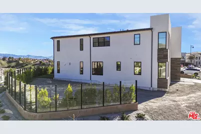 11862 N Hillsborough Ln, Porter Ranch, CA 91326 - Photo 43