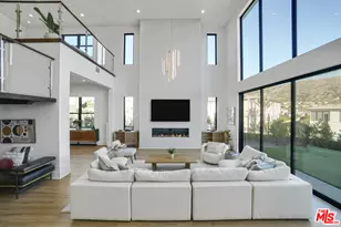 11862 N Hillsborough Ln, Porter Ranch, CA 91326 - Photo 5