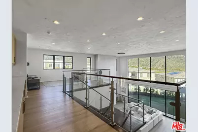 11862 N Hillsborough Ln, Porter Ranch, CA 91326 - Photo 25