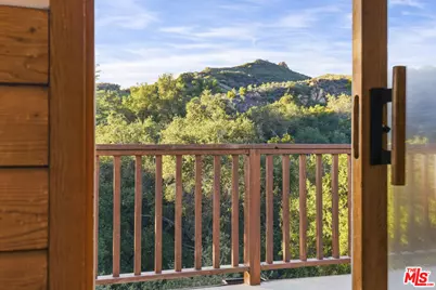 373 Loftyhill Dr, Malibu, CA 90265 - Photo 13