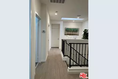 7603 N Honor Way, Van Nuys, CA 91405 - Photo 5