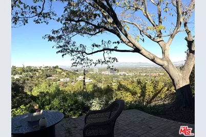 15570 Briarwood Dr, Sherman Oaks, CA 91403 - Photo 3