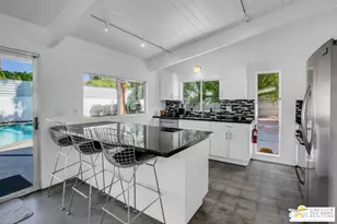 444 E Glen Circle, Palm Springs, CA 92262 - Photo 17