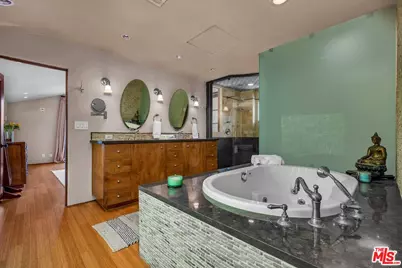 4557 Saltillo St, Woodland Hills, CA 91364 - Photo 27