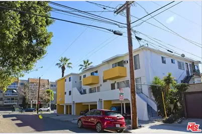 561 N Sweetzer Ave, West Hollywood, CA 90048 - Photo 33