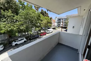 561 N Sweetzer Ave, West Hollywood, CA 90048 - Photo 17