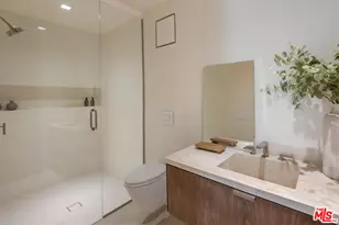 1525 Marlay Dr, Los Angeles, CA 90069 - Photo 19