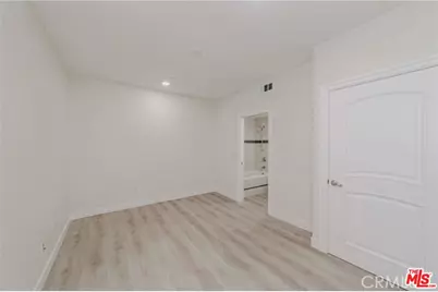 1138 S Serrano Ave #102, Los Angeles, CA 90006 - Photo 7