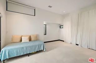 215 S Anita Ave, Los Angeles, CA 90049 - Photo 17