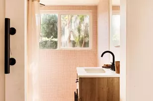 1034 Oakwood Ave, Venice, CA 90291 - Photo 31