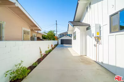 123 N Harvard Blvd, Los Angeles, CA 90004 - Photo 39