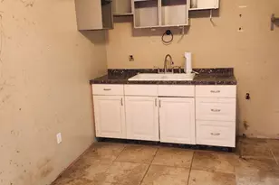 5747 3rd Ave, Los Angeles, CA 90043 - Photo 13