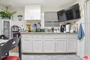 214 N Alma Ave, Los Angeles, CA 90063 - Photo 11