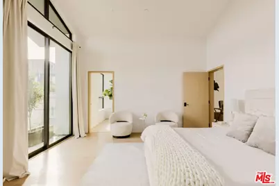9064 Harland Ave, West Hollywood, CA 90069 - Photo 21