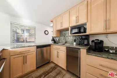 43000 Pacific Coast Hwy, Malibu, CA 90265 - Photo 17