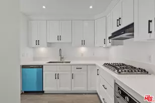 10500 Sunland Blvd, Sunland, CA 91040 - Photo 13