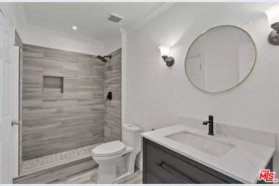 10500 Sunland Blvd #4, Sunland, CA 91040 - Photo 19