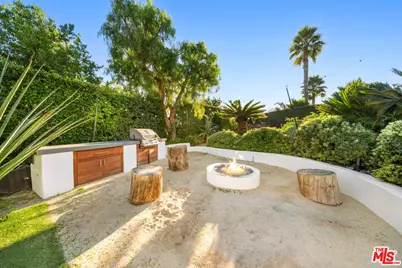 6320 Via Cataldo St, Malibu, CA 90265 - Photo 3