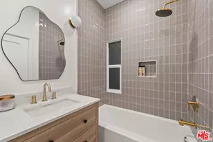 511 N Hobart Blvd, Los Angeles, CA 90004 - Photo 11