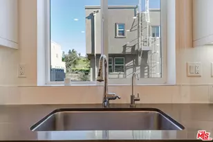 12807 N Watt Ln, Sylmar, CA 91342 - Photo 9