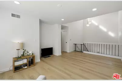 18175 Andrea Cir #4, Northridge, CA 91325 - Photo 27