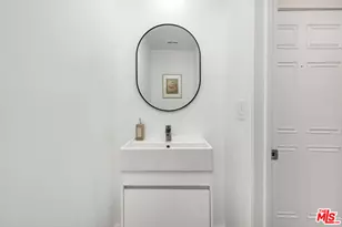 1932 Idaho Ave, Santa Monica, CA 90403 - Photo 13