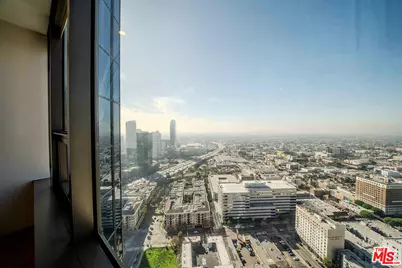 1100 Wilshire Blvd #3001, Los Angeles, CA 90017 - Photo 13