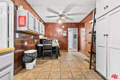 7317 Clybourn Ave, Los Angeles, CA 91352 - Photo 25