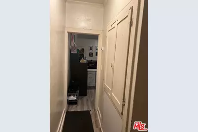 4911 S Normandie Ave, Los Angeles, CA 90037 - Photo 7