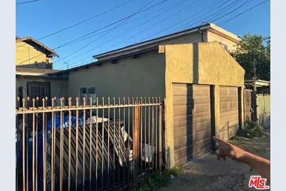 4911 S Normandie Ave, Los Angeles, CA 90037 - Photo 3